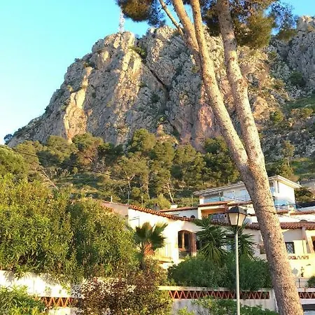 Holiday home Mediterrania 98 *