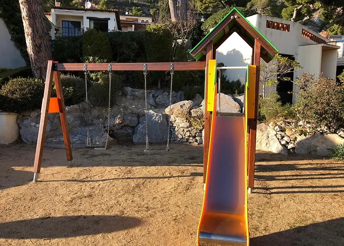 Mediterrania 98 Semesterbostad